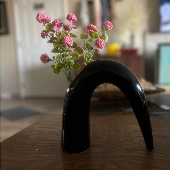 Toyo Vintage Ikebana Sleek Black Mid Century Modern Decorative Sculpture